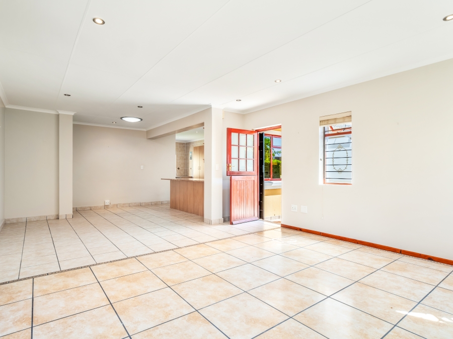 3 Bedroom Property for Sale in The Island Western Cape